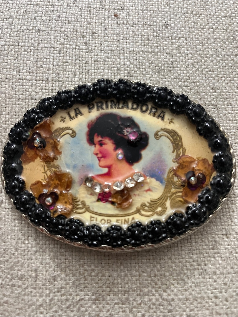 Black Beaded Vintage-Style Oval Belt buckle La Primadora Flor Fina